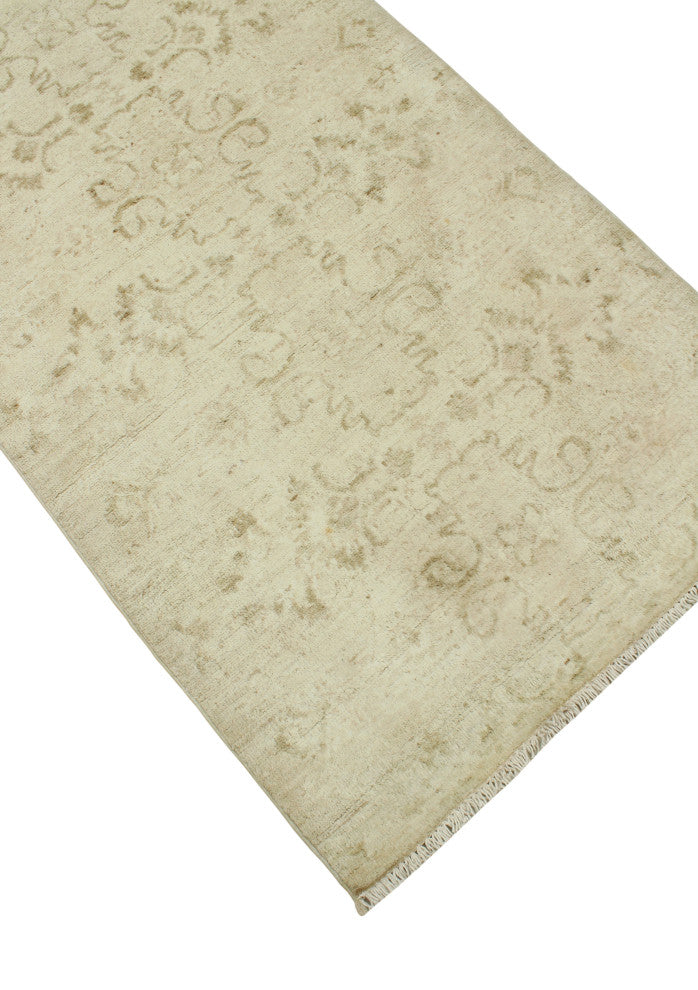 Yousafi Fine Chobi Feriha Beige Runner, 2'8x16'1