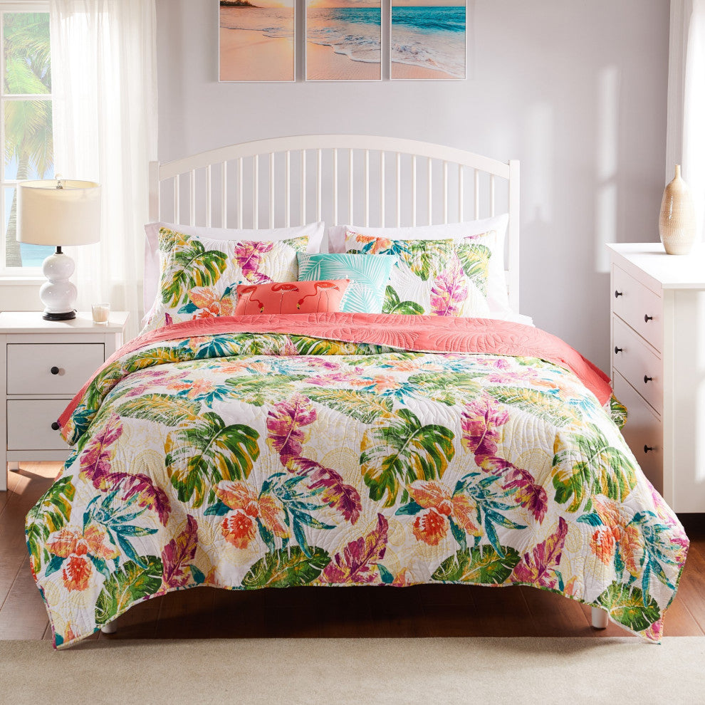 Greenland Home Fashions Tropics Quilt and Pillow Sham Set, Coral Twin