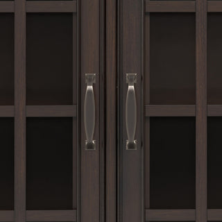 Close-up of the door handles on a white background (alternate_white_close).