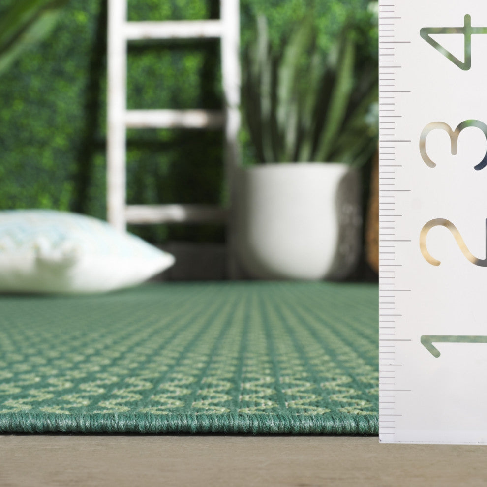 Safavieh Terrace Collection TER804 Rug, Dark Green/Light Green, 5'3"x7'6"