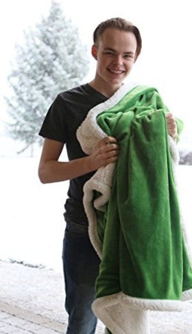 Large Extra Plush Sherpa Throw Blanket 68X54, Solid Emerald Green