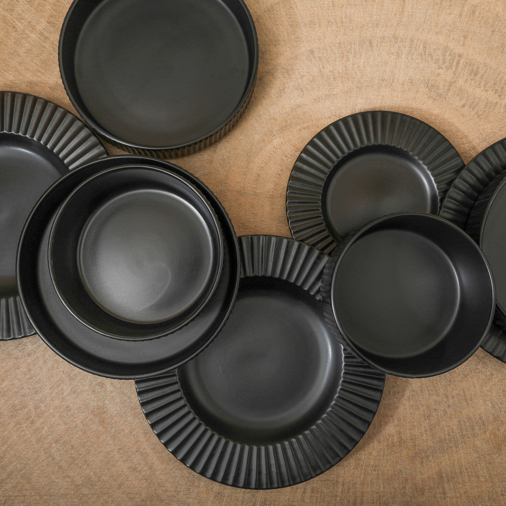 Christian Siriano Lusso Stoneware 16 Piece Dinnerware Set, Black
