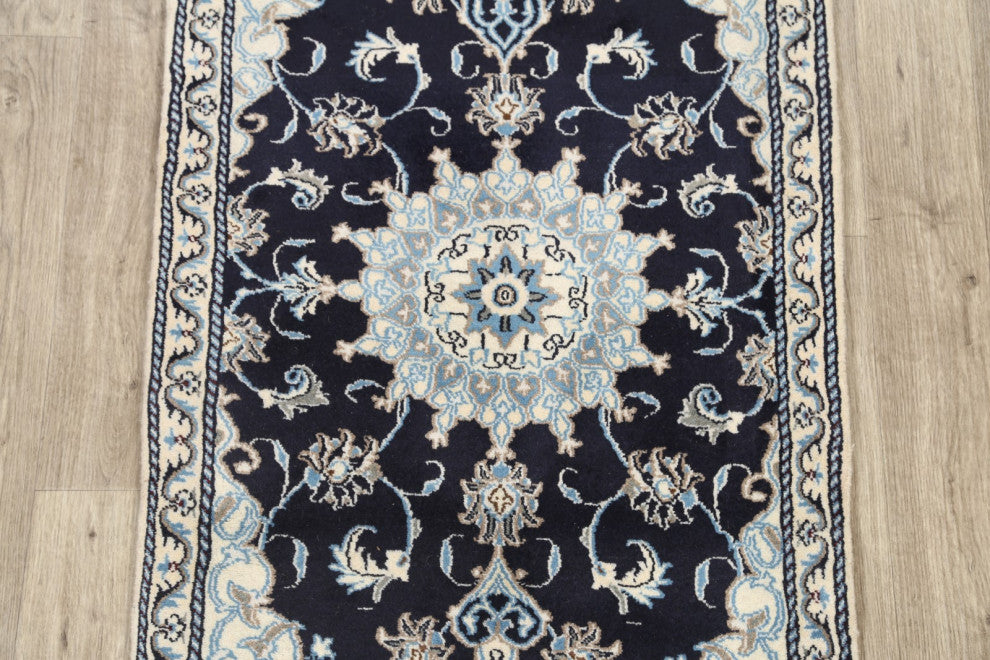 Nain Oriental Traditional Hand-Knotted Persian Area Rug, Blue, 4'7"x2'10