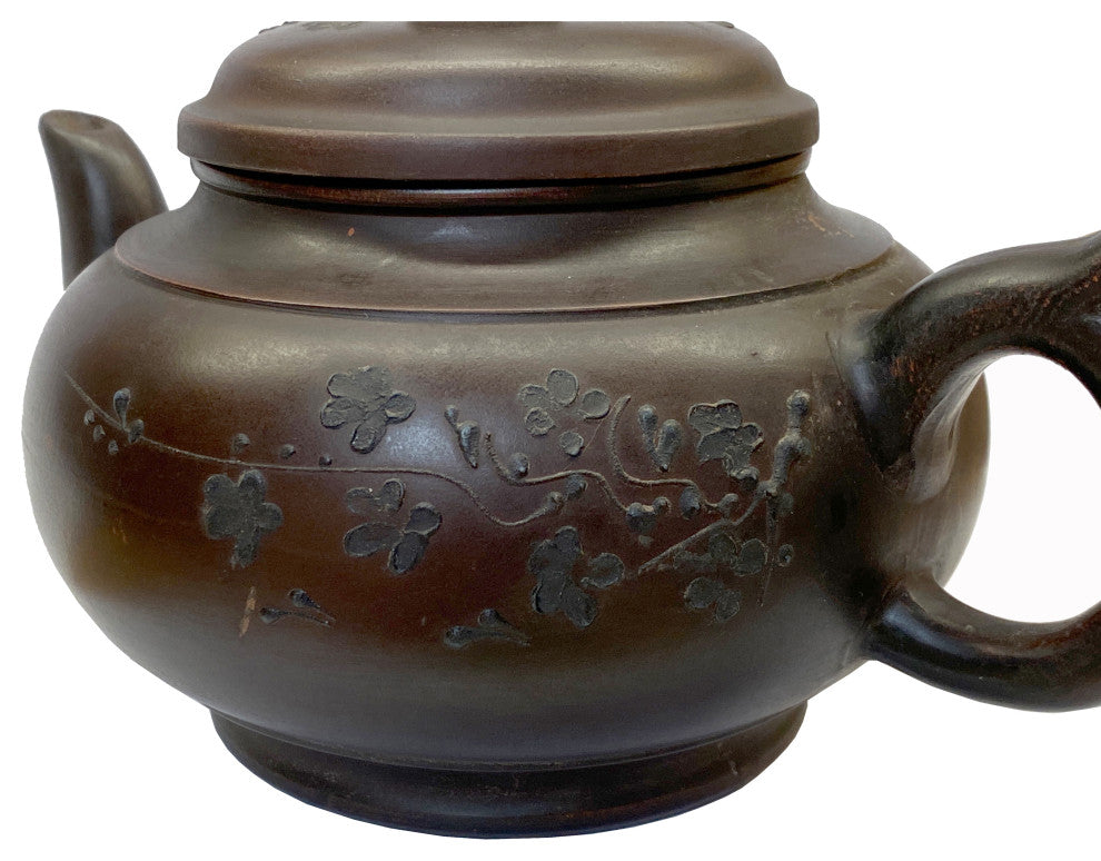 Chinese Handmade Yixing Zisha Clay Teapot With Artistic Accent Hws2278