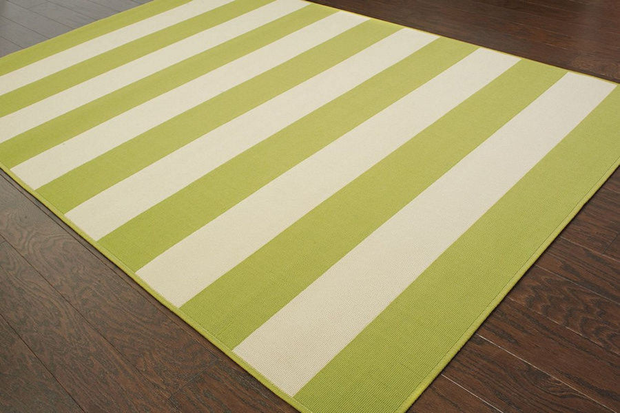 Oriental Weavers Riviera Green/Ivory Geometric Indoor/Outdoor Rug 6'7"X9'6"