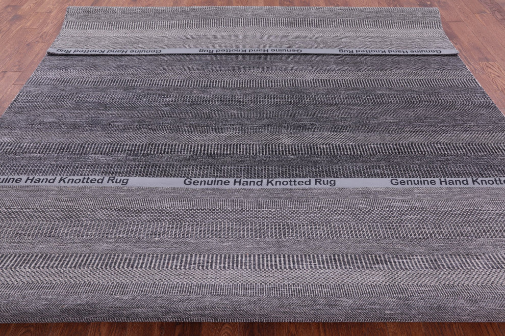 9' 0" X 11' 11" Savannah Grass Hand-Knotted Wool and Silk Rug Q11967