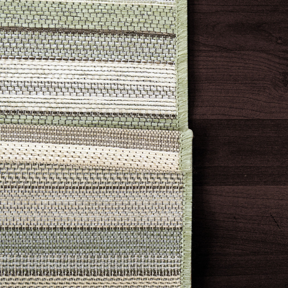Newport Green And Ivory Area Rug, 2'2"X7'7"