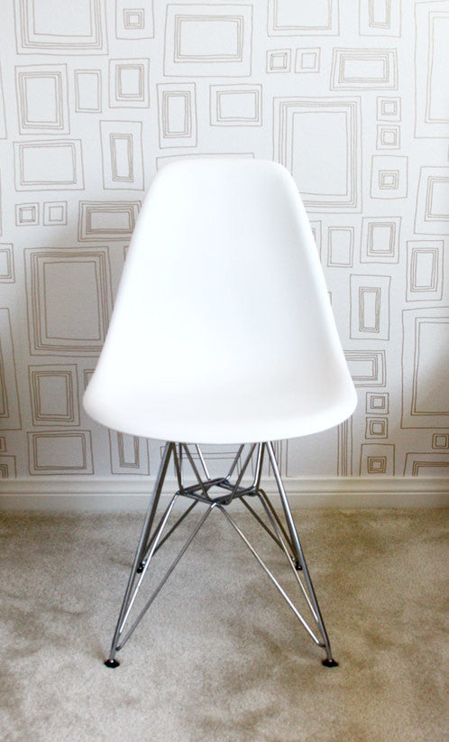 Set of 4 DSR White Mid Century Modern Dining Shell Chair, Steel Eiffel Legs