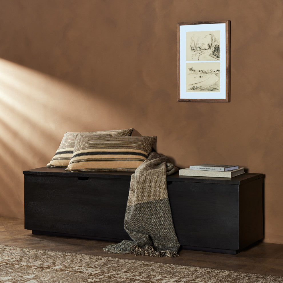 Duncan Trunk, Flint Black