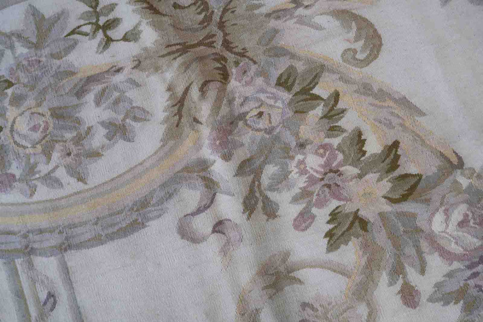 Handmade Vintage French Aubusson Rug 8.7'x12.2', 267cmx373cm 1970s