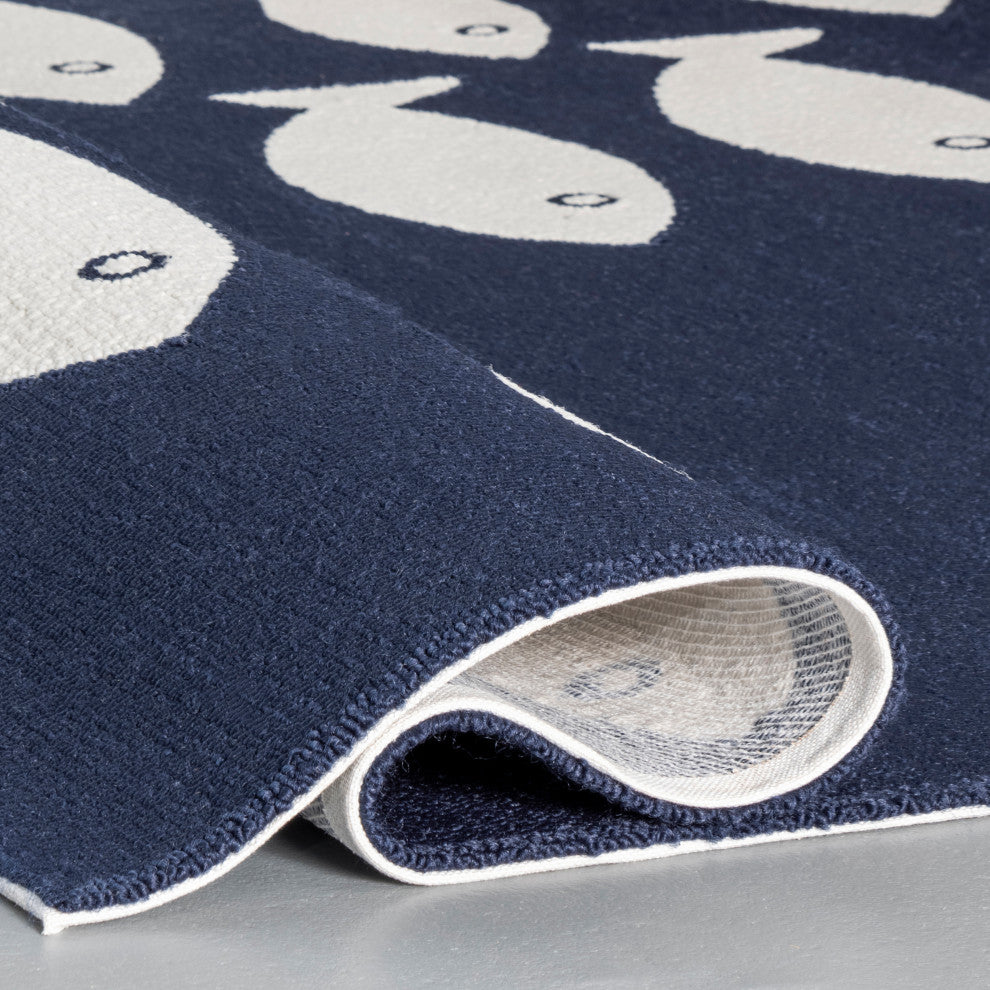 Nuloom Novelty Outdoor Hand Hooked Area Rug Fish Outdoor, Navy 2'6"x6'