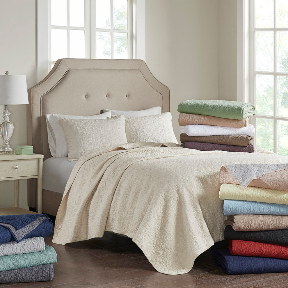 Madison Park Quebec Reversible Quilt Set, Navy