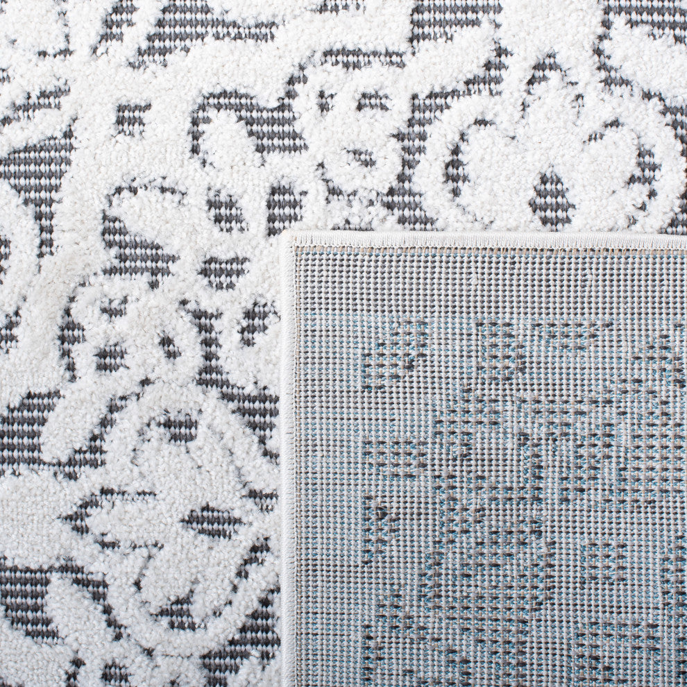 Safavieh Indoor-Outdoor Cabana Collection, CBN662 Rug, Ivory/Gray, 5'5"x7'7"