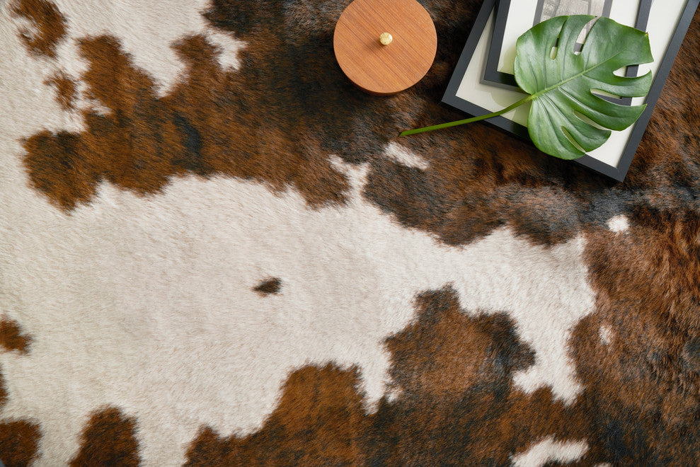 Southwestern Faux Cowhide Grand Canyon Area Rug, Beige/Brown, 5'x6'6"