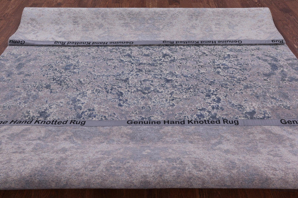 Abstract Wool and Silk Hand-Knotted Rug 7' 11" X 10' 1" Q9058