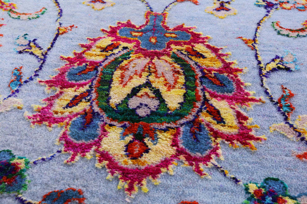 8' 2" X 10' 2" Wool & Silk Handmade Persian Rug - Q15775