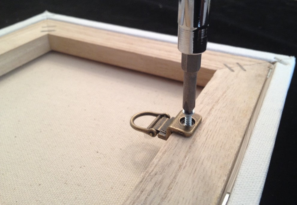 HangZ 25lb. Canvas Flat Wire 1 Hole D Ring, 50-Pack