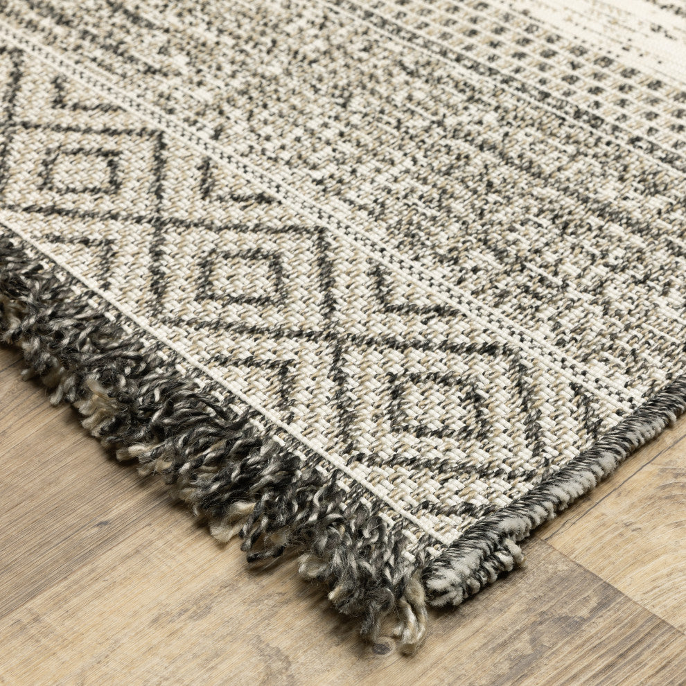 Genoa Southwestern Beige/ Black Flatwoven Indoor-Outdoor Rug Runner 1'10" x 7'6"