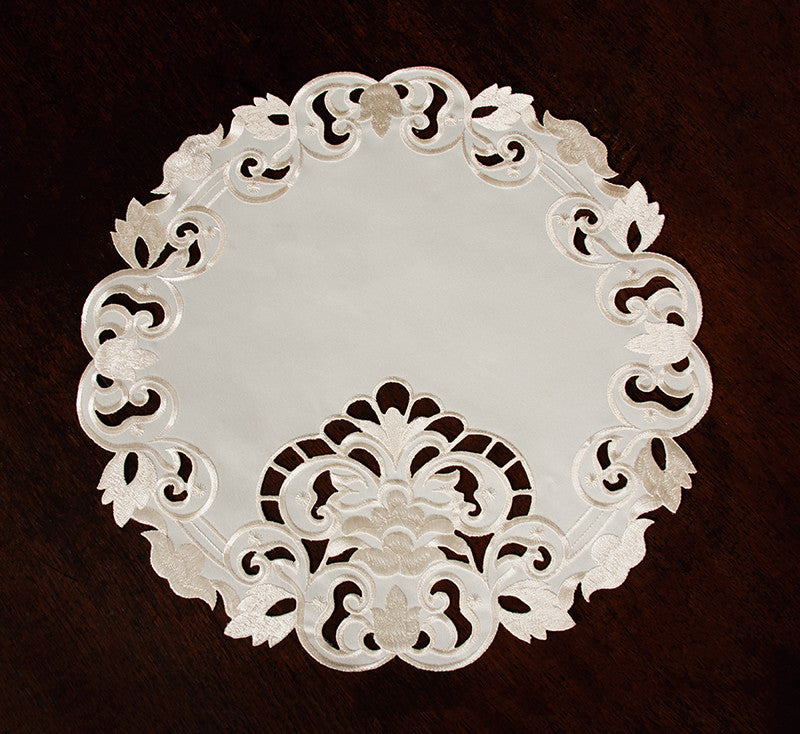 Garden Trellis Embroidered Cutwork Placemats, Ivory, 15" Round, Set of 4