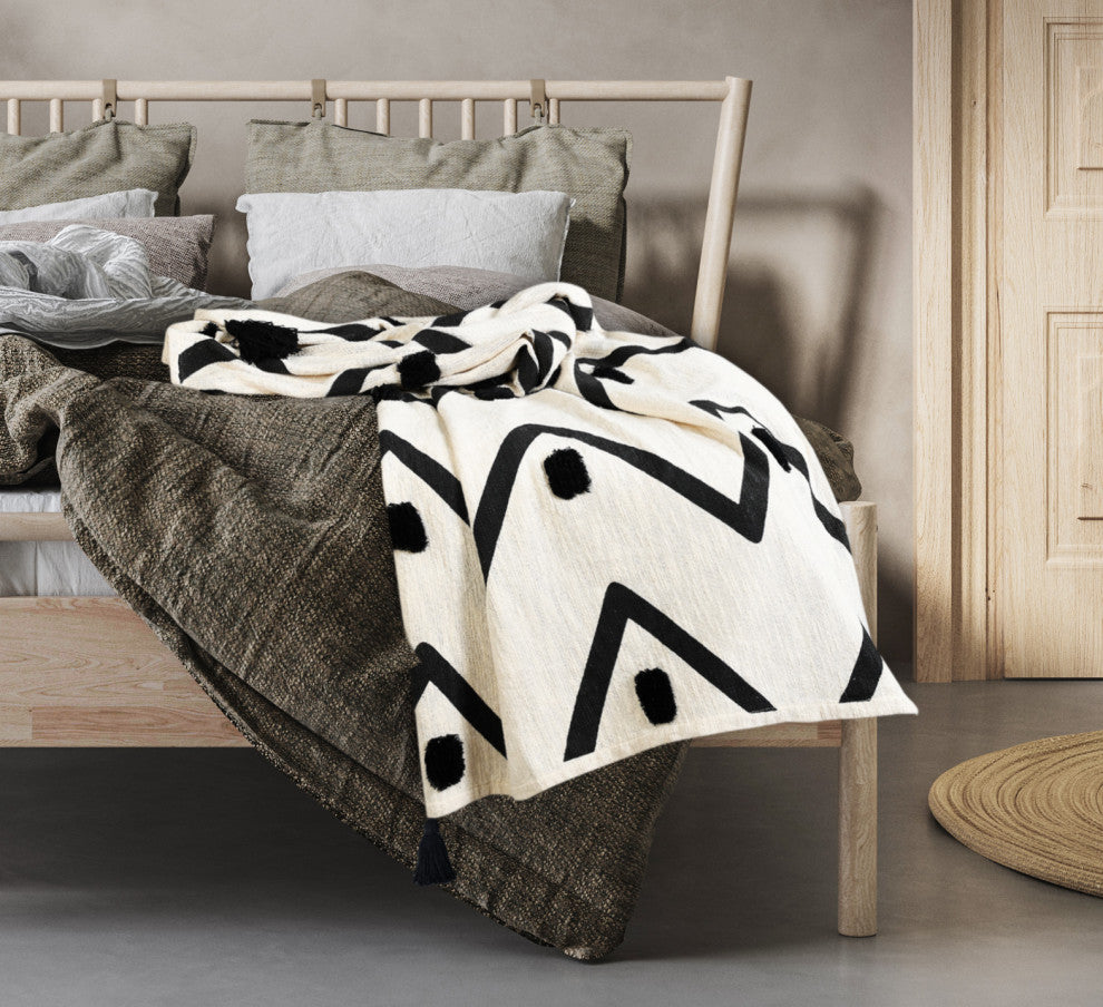 Modern Boho Tufted Polka Dot Peaks Cotton Throw Blanket, 50" x 60"
