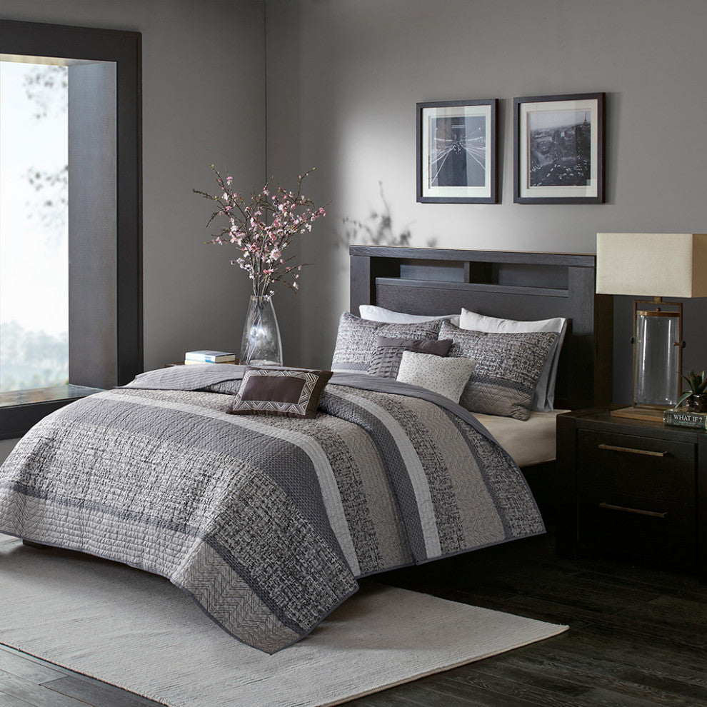 Madison Park Rhapsody 6 Piece Reversible Jacquard Quilt Set With Throw Pillows