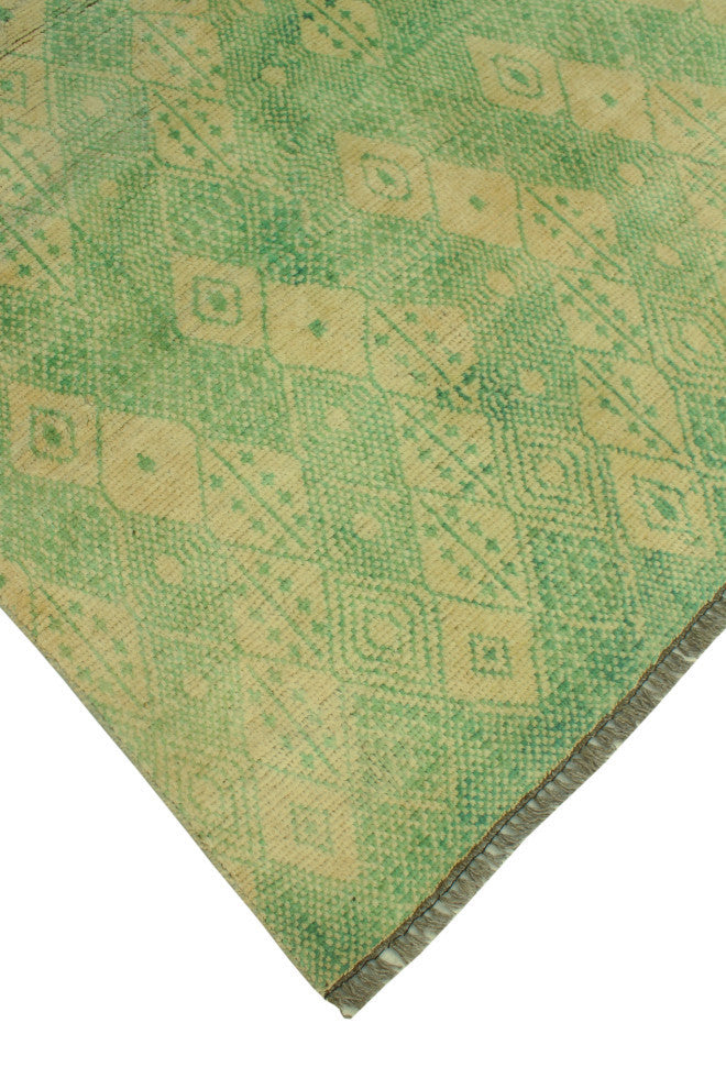 Balochi Barre Light Green/Ivory Rug, 4'9x6'5
