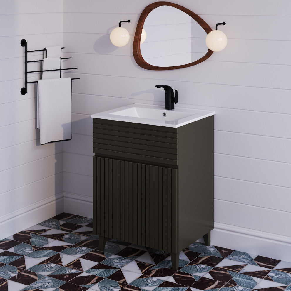 Bernay 24" Bathroom Vanity, Cedar Gray