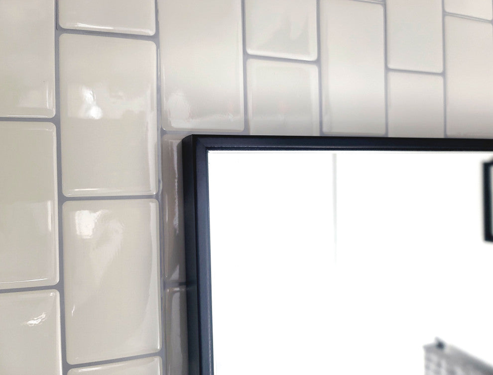 Venta 24 in. x 32 in. Modern Black Framed Wall Mirror with Dual Mounting Bracket