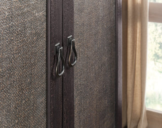 Big Sky Small Wardrobe