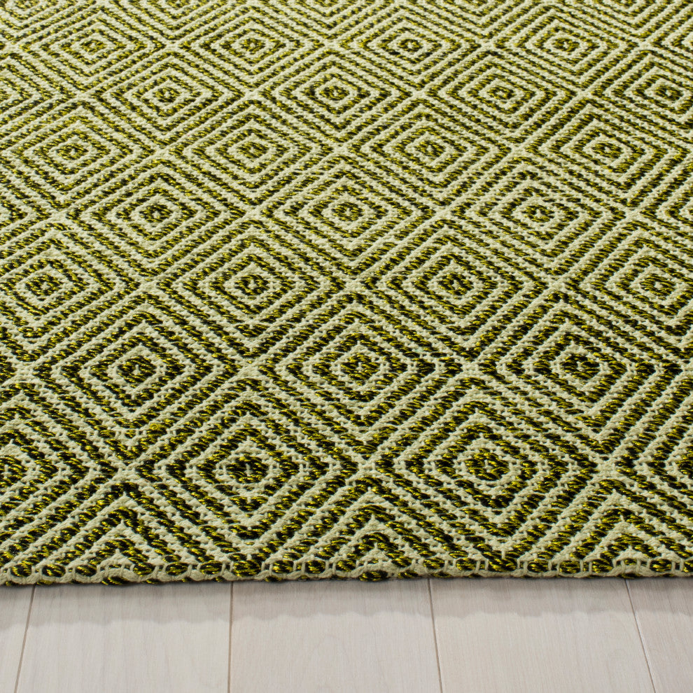 Safavieh South Hampton Sha245B Solid Color Rug, Green, 2'0" X 6'0"