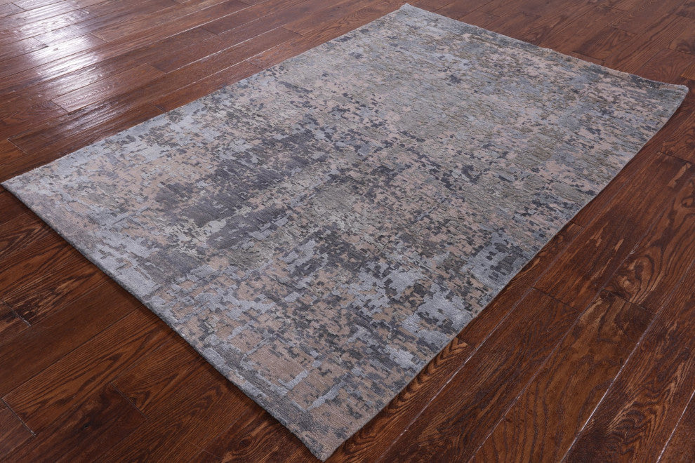 Modern Hand Knotted Wool and Silk Rug 4' 1" X 6' 0" Q7084