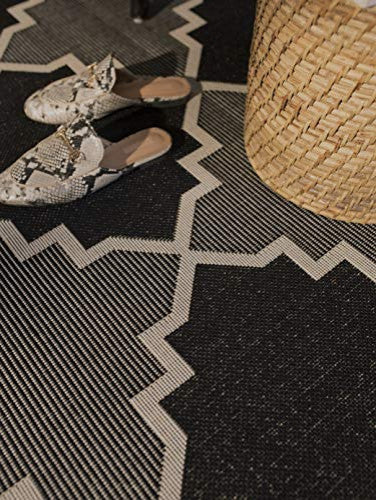 Outdoor Collection Trellis Diamond Rug Geometric Rug, Black, 7'10"x10'
