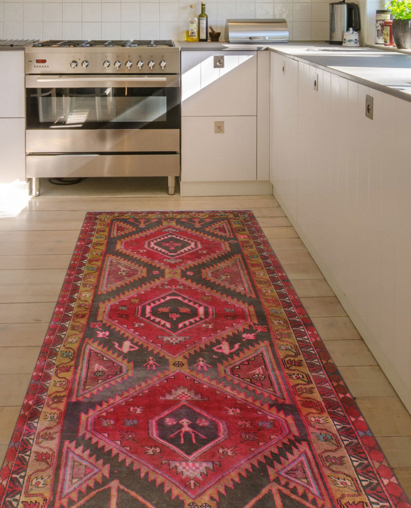 Fine Vintage Distressed Zeyne Charcoal/Red Runner, 4'7x10'1