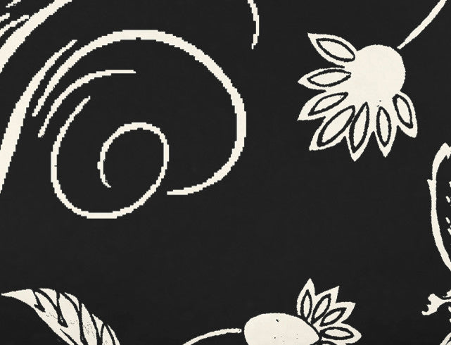 Traditional Bird Floral Decorative Holiday Floral Print Bath Towel, Black