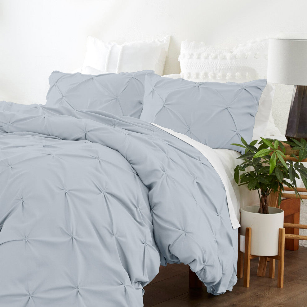Organic Cotton 300 TC GOTS Certified 8 Internal Ties Fair Trad Pintuck Duvet Set
