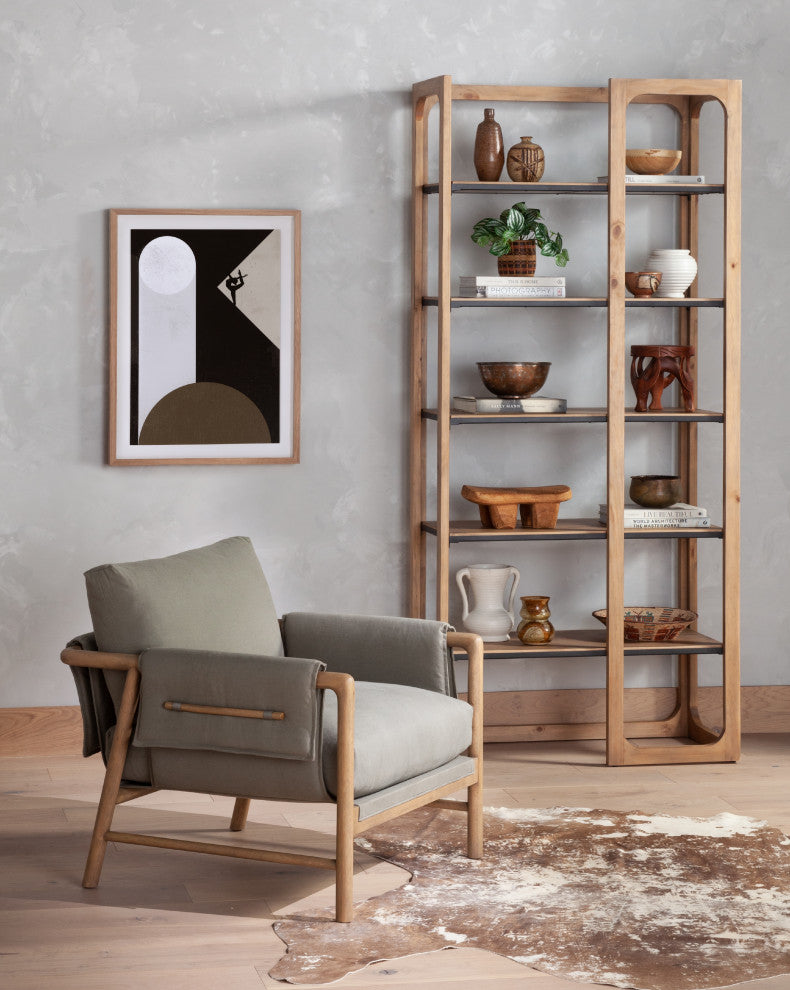 Harrison Chair, Villa Olive