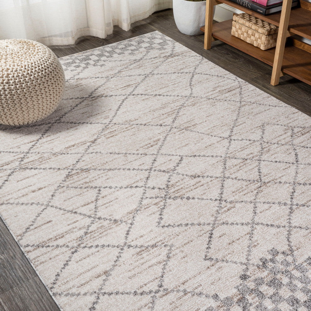 Asilah Moroccan Modern Diamond Runner Rug, Light Gray, 4 X 6