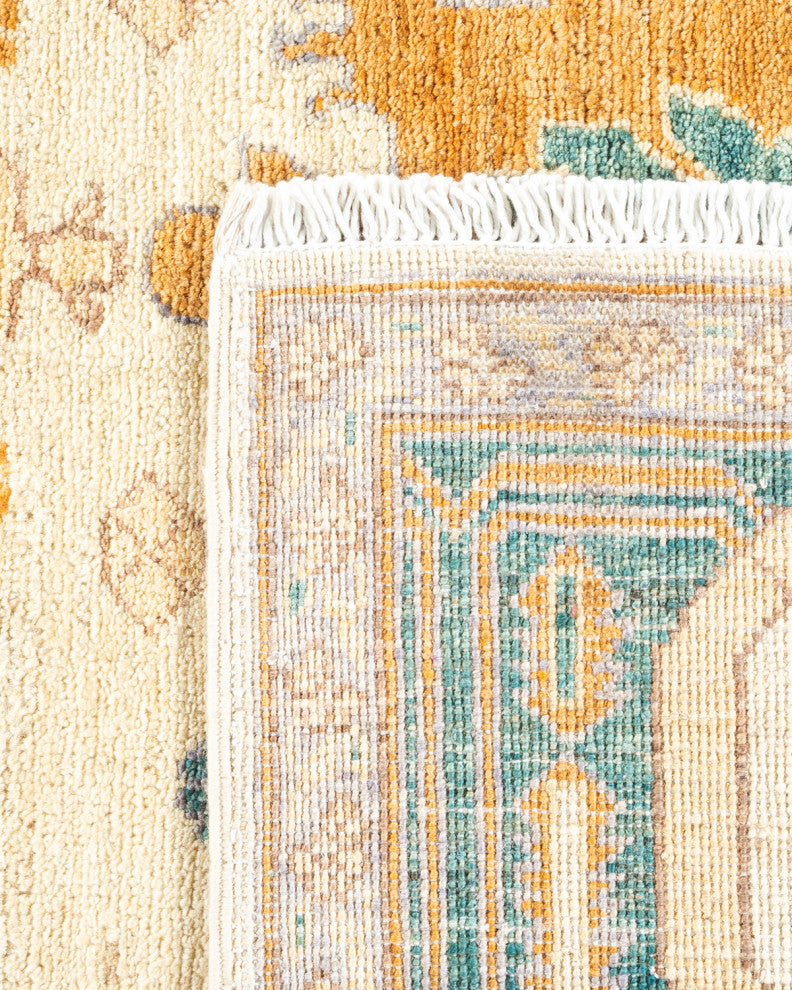 Eclectic, One-of-a-Kind Hand-Knotted Area Rug Ivory, 5'2"x9'10"