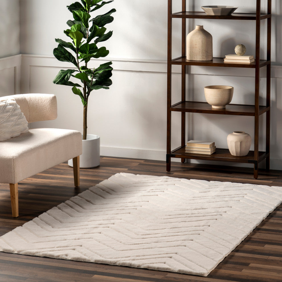 Nuloom Chevron Faux Rabbit Washable Rug, Off White 2' 6" x 8'