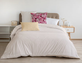 Big Flowers Decorative Throw Pillow, Pink, 18"x18"