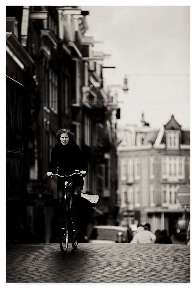 Julien Oncete 'Rainy Street Life' Canvas Art, 24"x16"