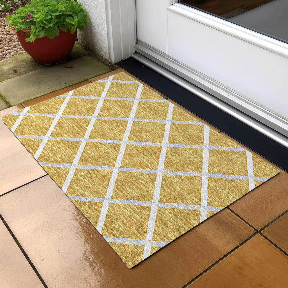Indoor/Outdoor York YO1 Gold Machine Washable 1'8" x 2'6" Rug