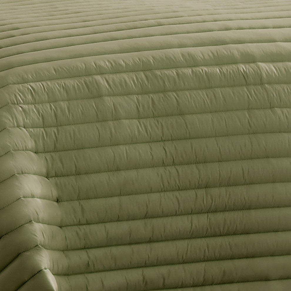 Benzara BM283909 Cabe 2 Piece Twin Comforter Set, Channel Quilted, Green