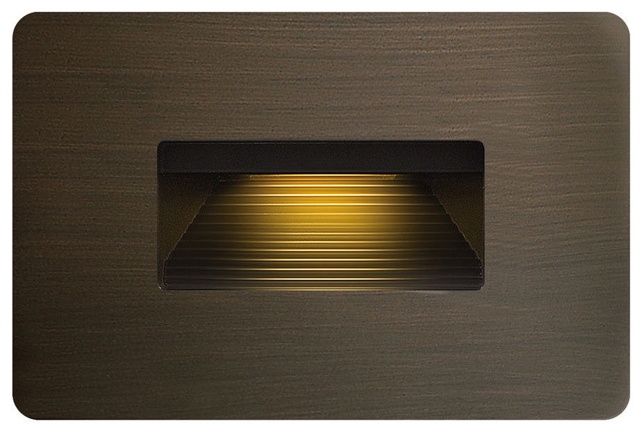 Hinkley Landscape Lighting Luna 4.5" Horizontal 12v Step Light, Matte Bronze