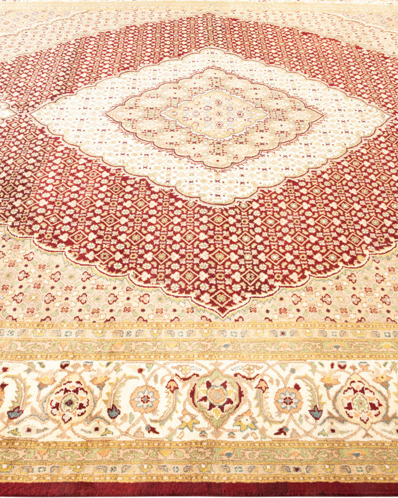 Bilaspur, One-of-a-Kind Hand-Knotted Area Rug Red, 8'1"x10'5"