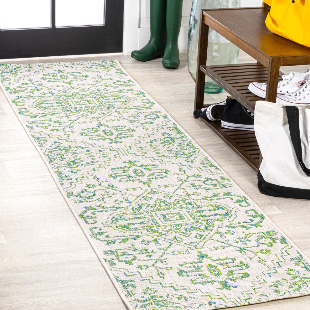 Estrella Bohemian Medallion Textured Weave Indoor/Outdoor, Green/Cream, 2 X 10