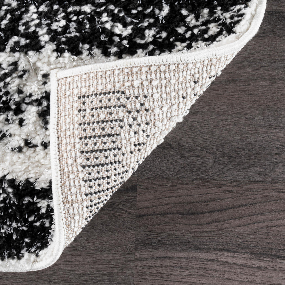 Nuloom Carolise Shag Striped Vintage Area Rug, Black And White 9'x12'