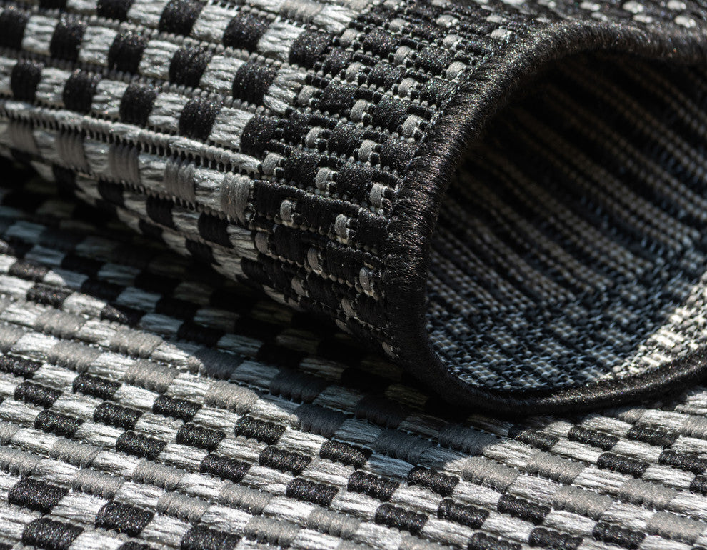 Unique Loom Gray Checkered Outdoor 2'x3' Area Rug