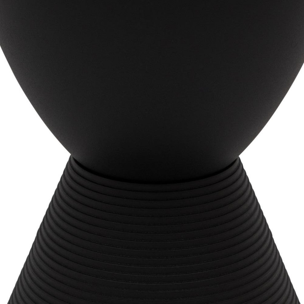 LeisureMod Modern Round  Boyd Side Table BS12BL