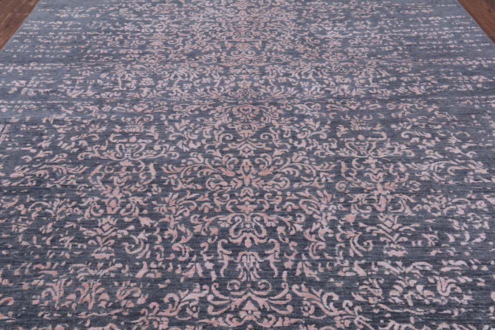 7' 11" X 10' 4" Persian Wool and Silk Handmade Rug Q6262